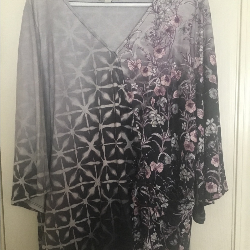 NWOT One World Angel Gathered Front Tunic Top -2X